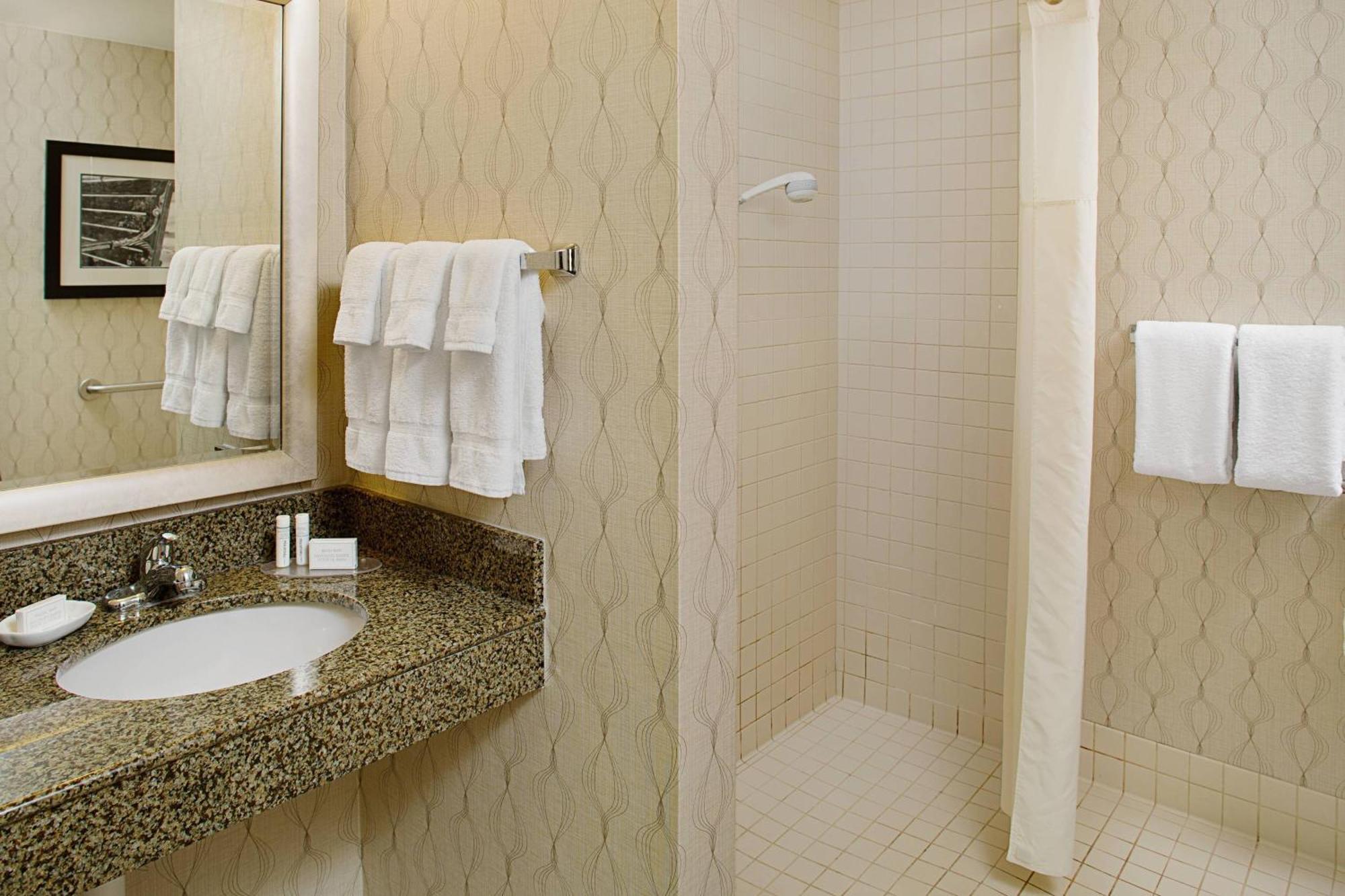Residence Inn Вустер Екстер'єр фото